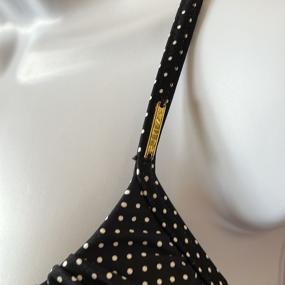 NWOT Size 8, D Cup Bikini Top - Picture 4 of 10